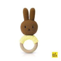 nina handmade bijtring, pastel geel + muziek