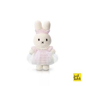 nijntje handmade en haar pastel lila prinsessenoutfit