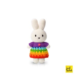 nijntje handmade en haar heldere regenboog jurk