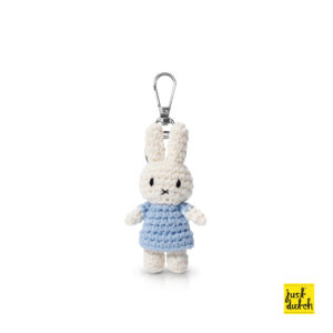 nijntje handmade sleutelhanger pastel blauwe jurk