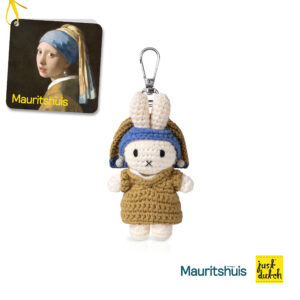bagcharm nijntje meisje met de parel handmade